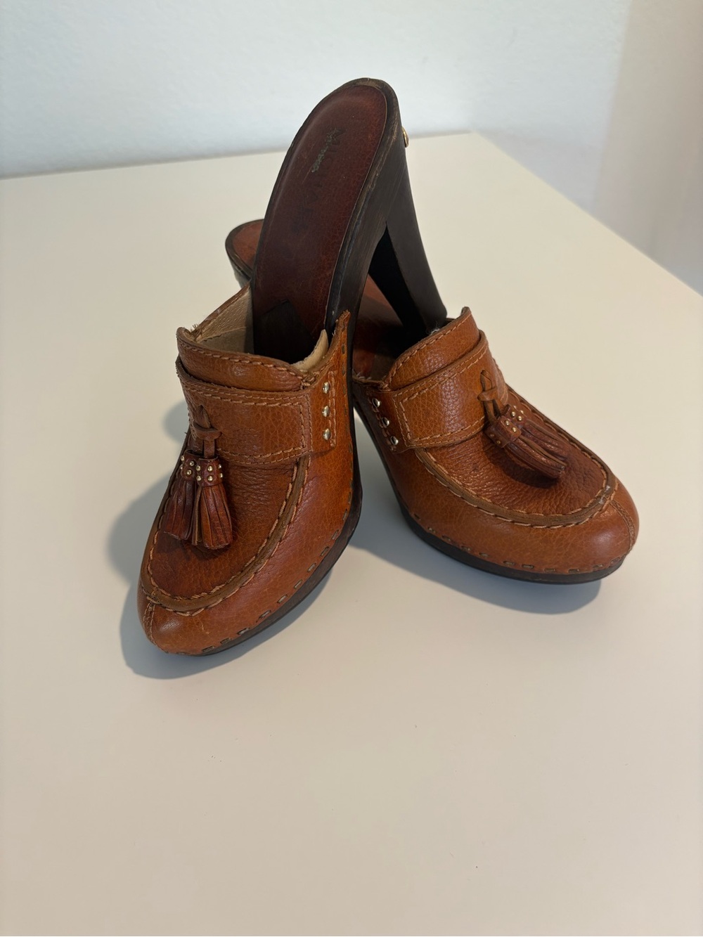 Michael Kors Brown Leather Tassel Mule Clogs Wooden Heel Size 7M - Picture 2 of 12